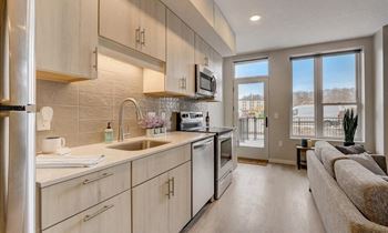 Tile kitchen backsplash